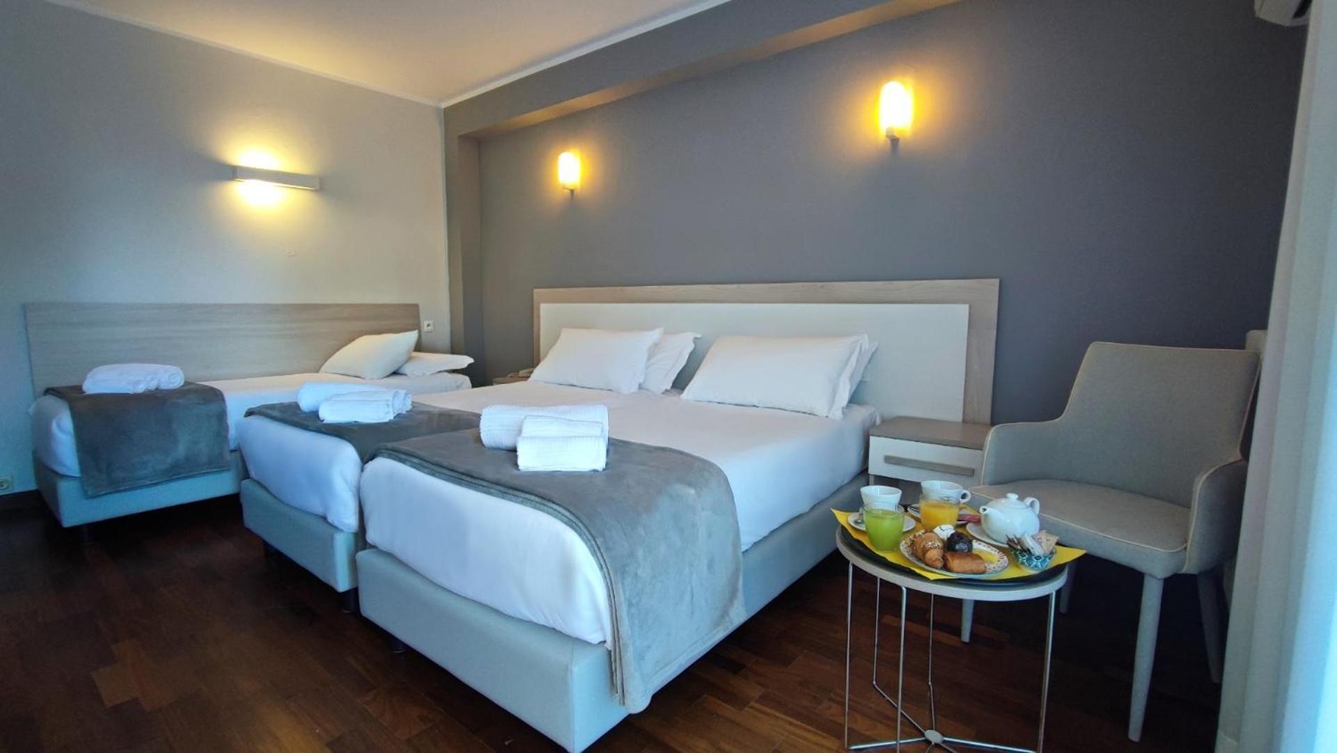 Hotel Alexandra โรกบรูน-กัป-มาร์แต็ง ภายนอก รูปภาพ